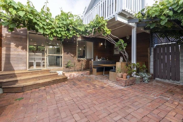 Photo of property in 1 Haunui Way, Pukerua Bay, 5026