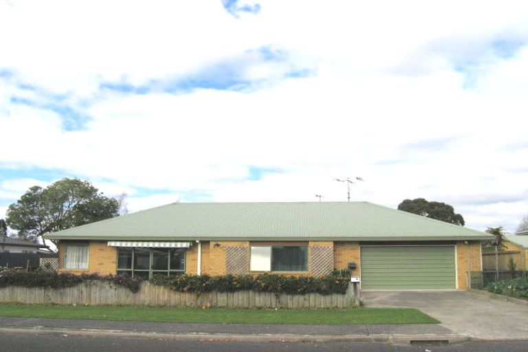 Photo of property in 9 Queen Road, Bellevue, Tauranga, 3110