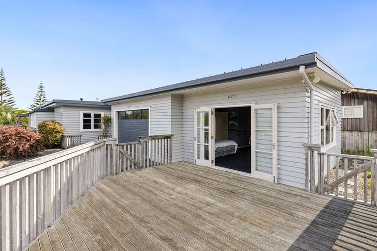 Photo of property in 6 Ruru Road, Otaihanga, Paraparaumu, 5036