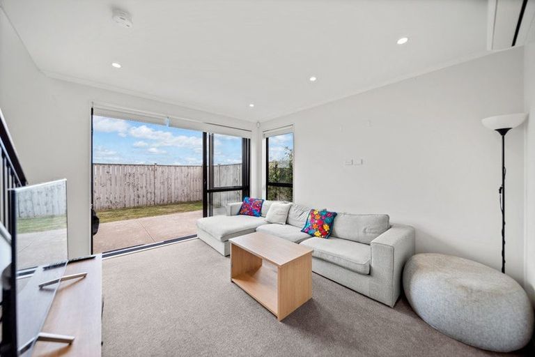Photo of property in 37 Matairangi Avenue, Totara Heights, Auckland, 2105