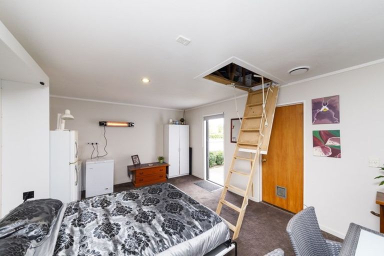 Photo of property in 25 Follett Street, Marton, 4710