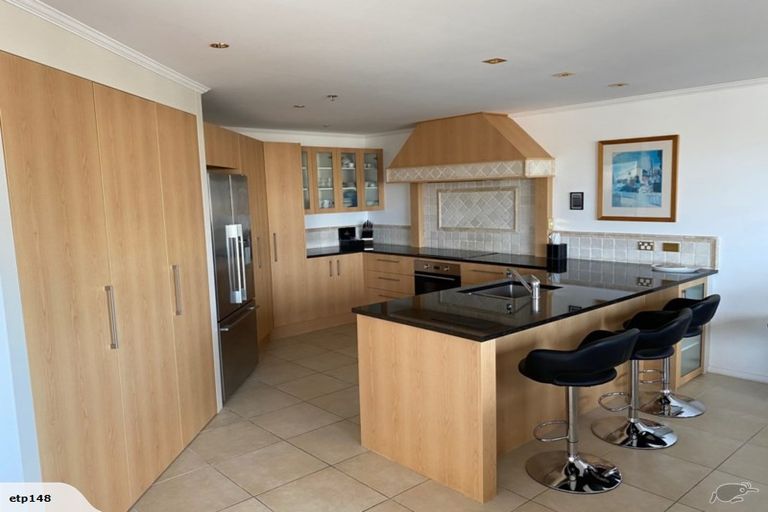 Photo of property in 87a Kilmore Street, Christchurch Central, Christchurch, 8013