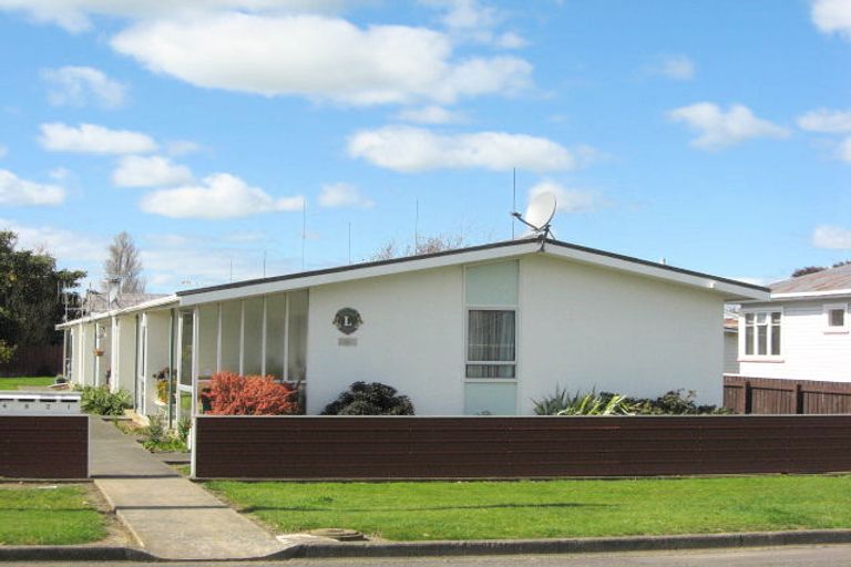 Photo of property in 20 Hammond Street, Bulls, 4818