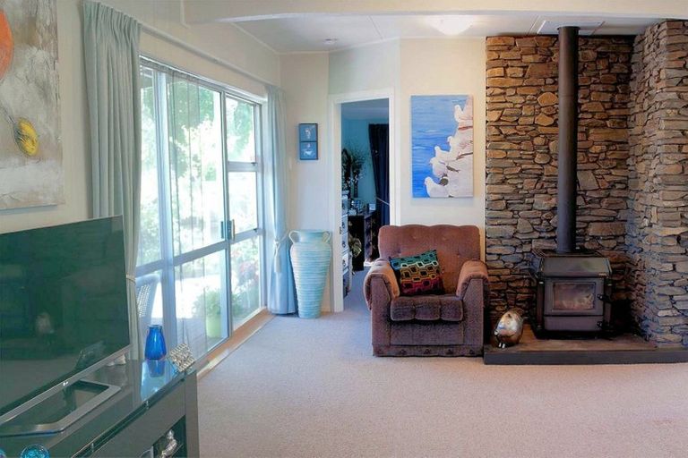 Photo of property in 16 Mackenzie Drive, Twizel, 7901