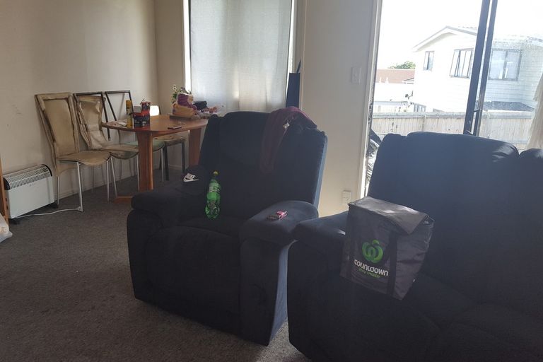 Photo of property in 4c Palmers Road, Clendon Park, Auckland, 2103