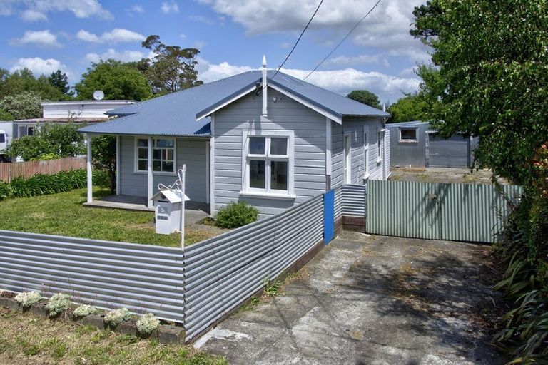 Photo of property in 130 Fitzherbert Street, Featherston, 5710