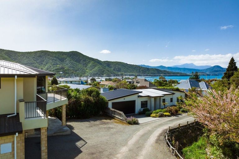 Photo of property in 8a Waimarama Street, Waikawa, Picton, 7220