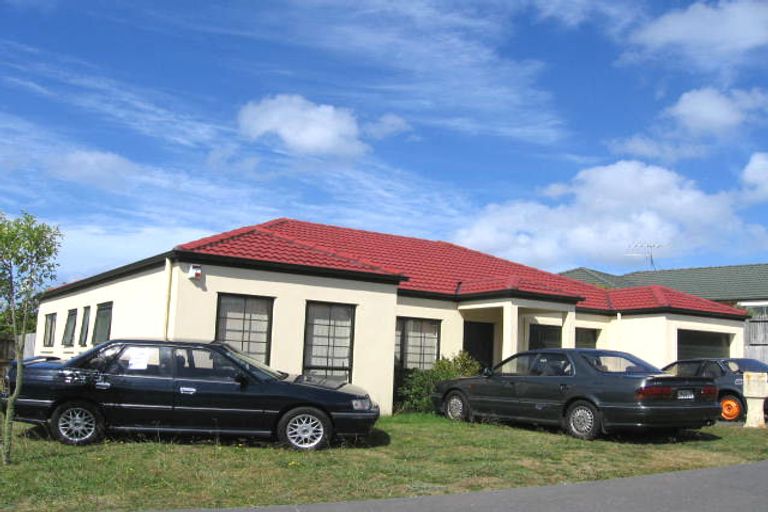 Photo of property in 100 Bluebird Crescent, Unsworth Heights, Auckland, 0632