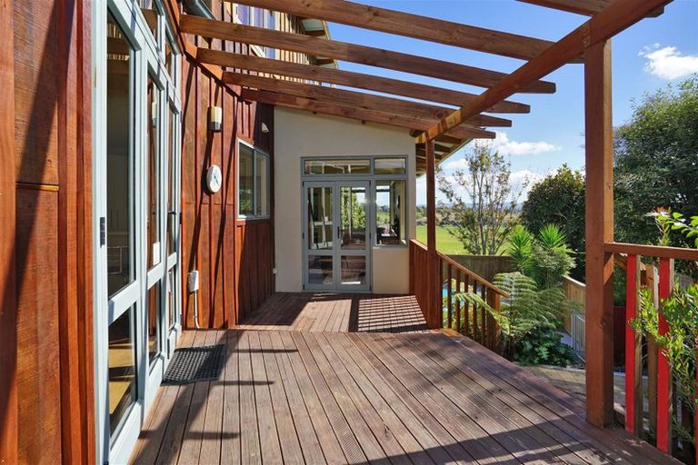 Photo of property in 11 Strata View, Western Heights, Hamilton, 3200