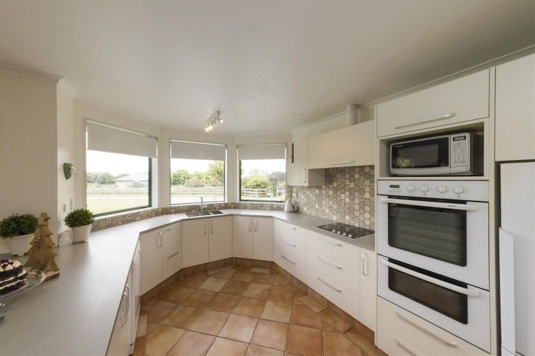 Photo of property in 19 Barnett Drive, Marton, 4710