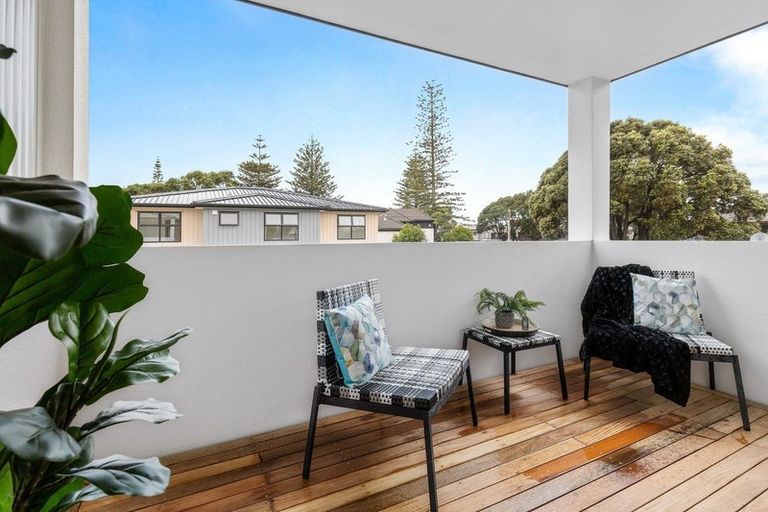 Photo of property in 7/445 Hibiscus Coast Highway, Orewa, 0931