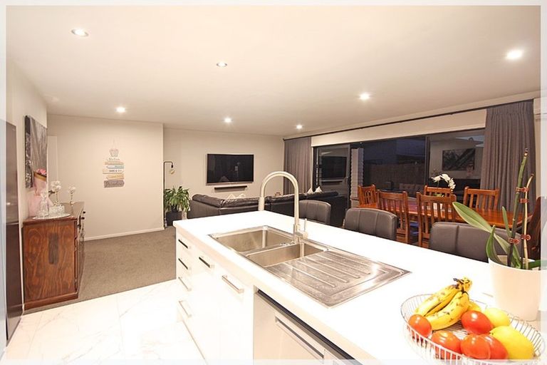 Photo of property in 18 Forbes Road, Foxton Beach, Foxton, 4815