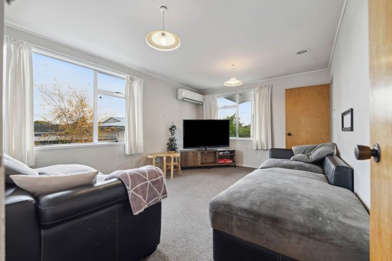 Photo of property in 86 Tamatea Road, Taupo, 3330