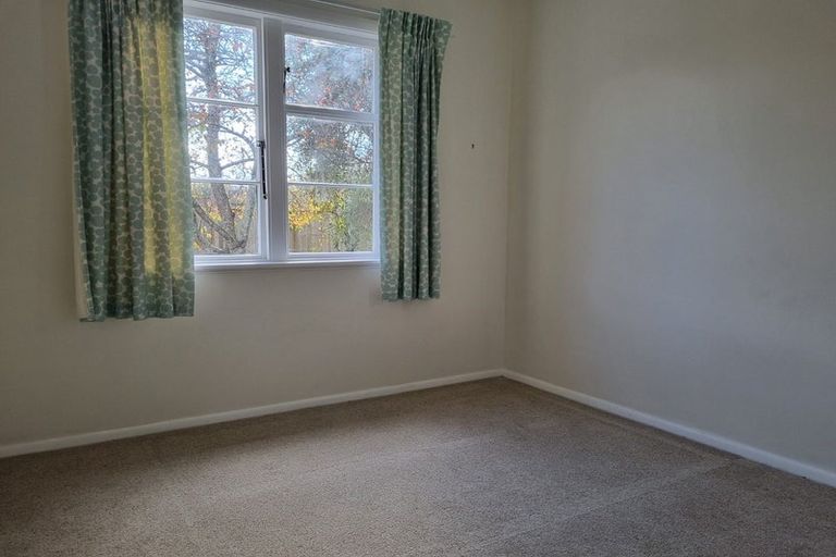 Photo of property in 24 Weld Street, Martinborough, 5711