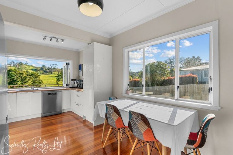 Photo of property in 17a Ash Street, Maungaturoto, 0520