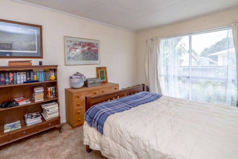 Photo of property in 5 Baillie Crescent, Carterton, 5713