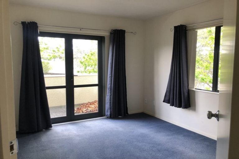 Photo of property in 11/3 Orwell Road, Greenhithe, Auckland, 0632