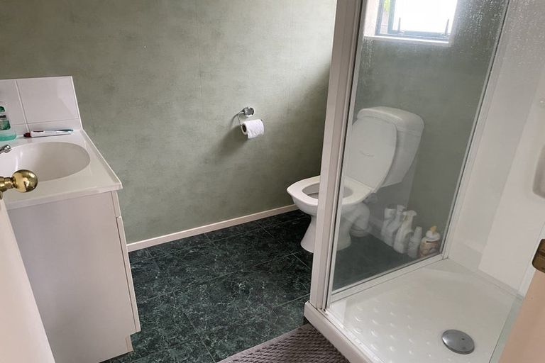 Photo of property in 19 Logan Way, Kelvin Grove, Palmerston North, 4414