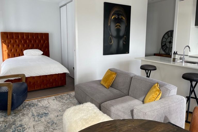 Photo of property in Frank Sargeson Apts, 503/80 Anzac Street, Takapuna, Auckland, 0622