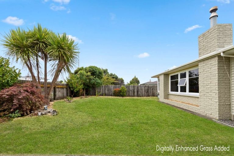 Photo of property in 28 Mazengarb Road, Paraparaumu Beach, Paraparaumu, 5032