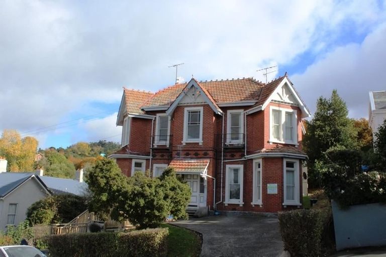 Photo of property in 8 Heriot Row, Dunedin Central, Dunedin, 9016