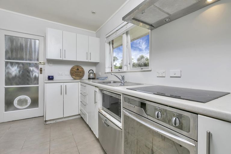 Photo of property in 2/56 Gowing Drive, Meadowbank, Auckland, 1072