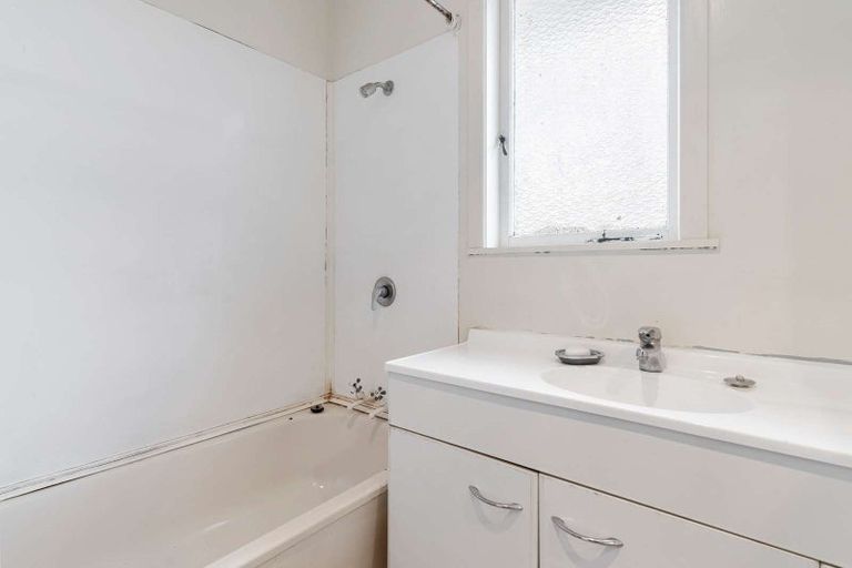 Photo of property in 136 Weymouth Road, Manurewa, Auckland, 2102