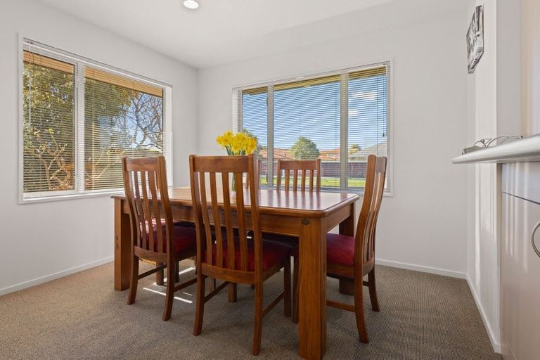 Photo of property in 67 Coolspring Way, Redwood, Christchurch, 8051