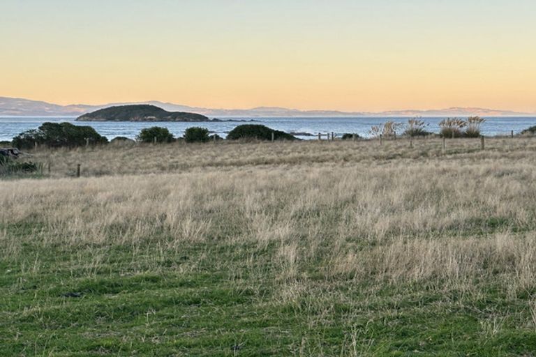 Photo of property in 11 Otuarae Drive, Taieri Beach, 9091