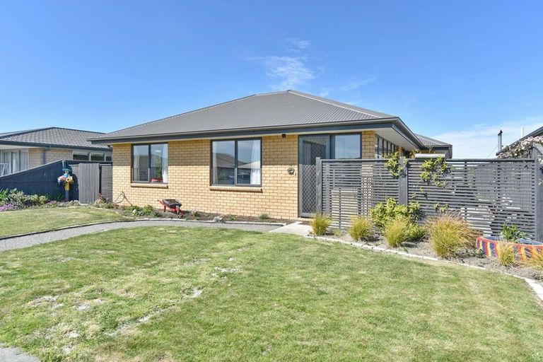 Photo of property in 6/3 Retallick Way, Amberley, 7410