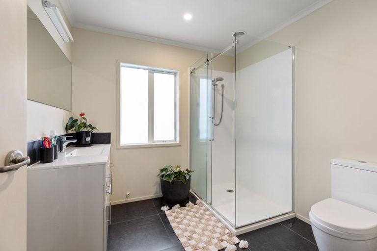 Photo of property in 76 Ngatai Road, Otumoetai, Tauranga, 3110