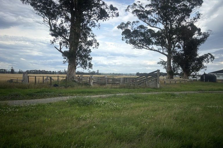 Photo of property in 215 Falvey Road, Levels, Timaru, 7975
