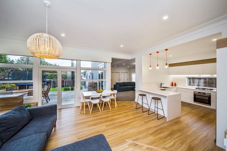 Photo of property in 6 Cracroft Street, Welbourn, New Plymouth, 4310