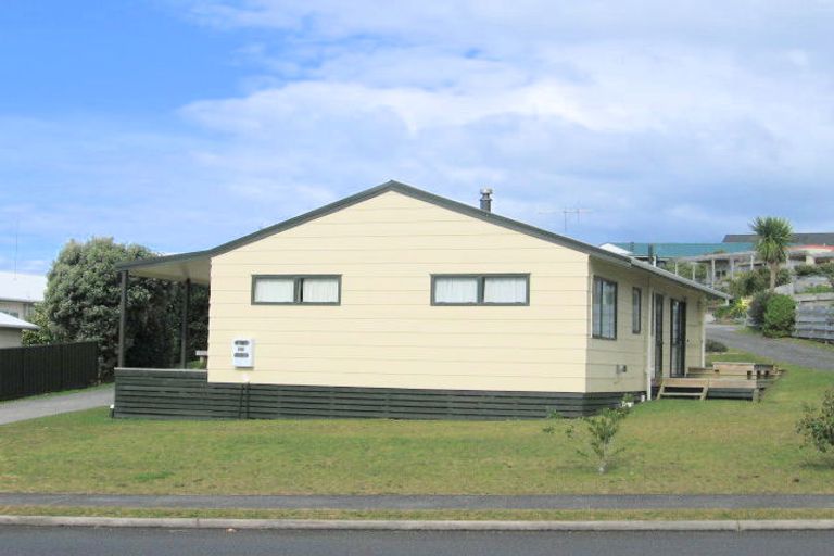 Photo of property in 212 The Drive, Whangamata, 3620