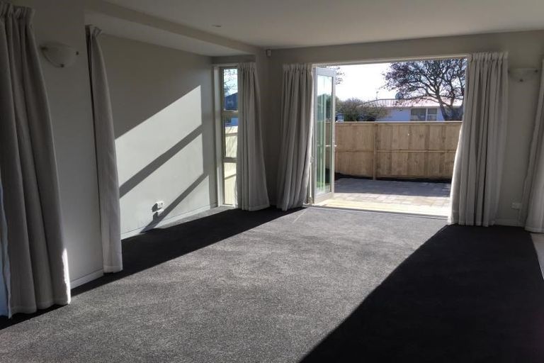 Photo of property in 78 Farquhars Road, Redwood, Christchurch, 8051