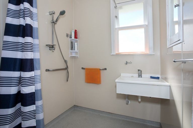 Photo of property in 1 Oaklea Avenue, Marton, 4710