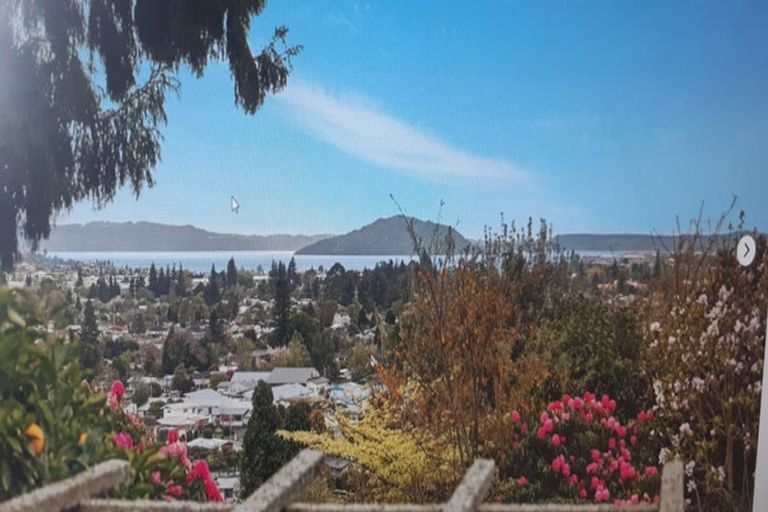 Photo of property in 17 Matipo Avenue, Pomare, Rotorua, 3015