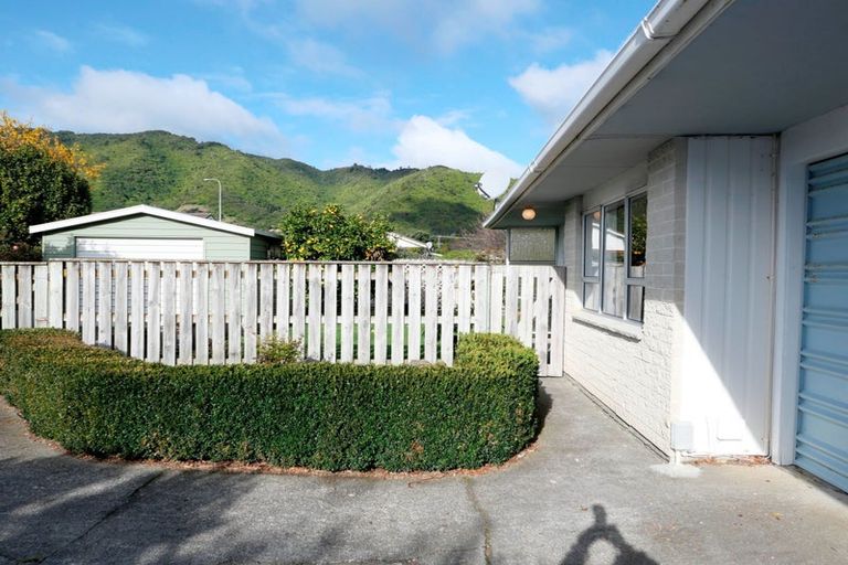 Photo of property in 7a Belvedere Avenue, Waikanae, 5036