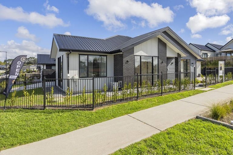 Photo of property in 75 Podgora Avenue, Huapai, Kumeu, 0810