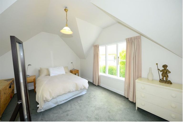 Photo of property in 62 Kotare Street, Fendalton, Christchurch, 8041