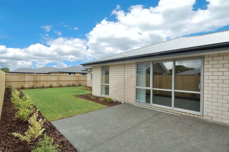 Photo of property in 4 Keeper Close, Woodend, 7610