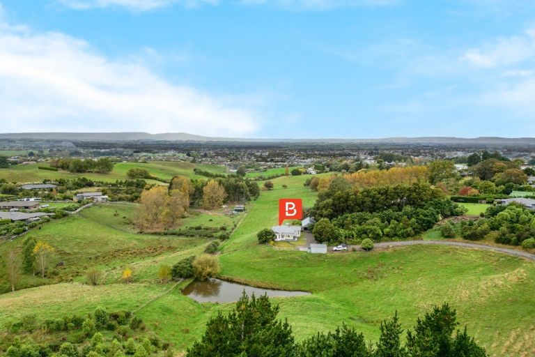 Photo of property in 100 Halcombe Road, Feilding, 4775