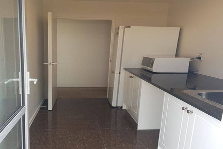 Photo of property in 14 New Dawn Lane, Albany Heights, Auckland, 0632