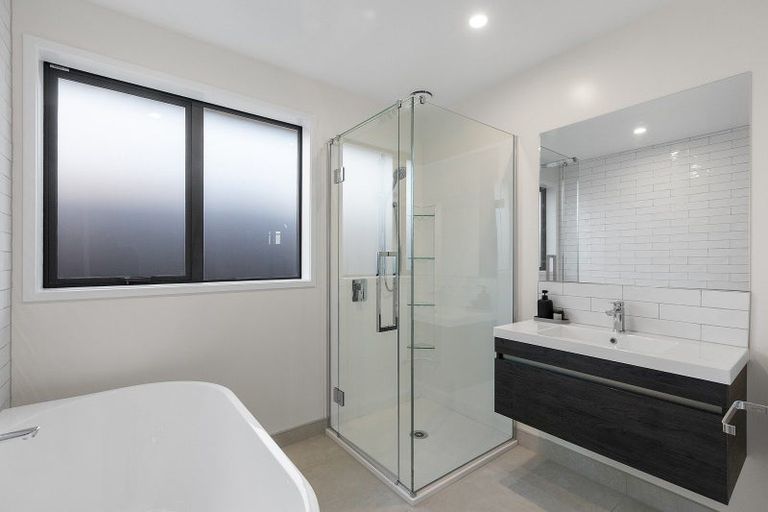 Photo of property in 11 Lumino Terrace, Peacocke, Hamilton, 3206