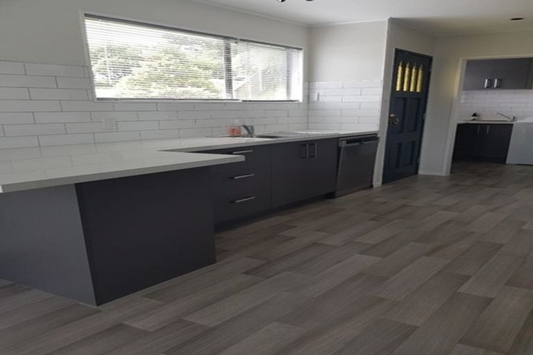 Photo of property in 7 Whitechapel Grove, Stokes Valley, Lower Hutt, 5019