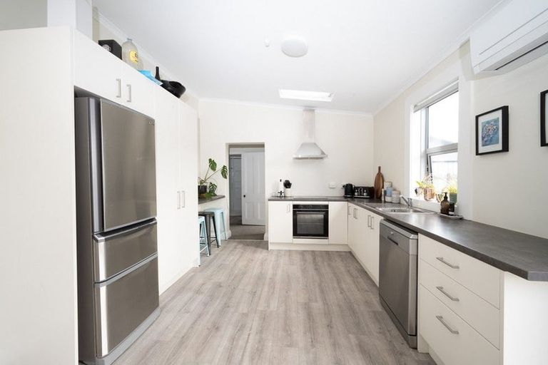 Photo of property in 22 Clutha Street, Alexandra, 9320