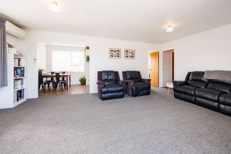 Photo of property in 51 Dewe Avenue, Feilding, 4702