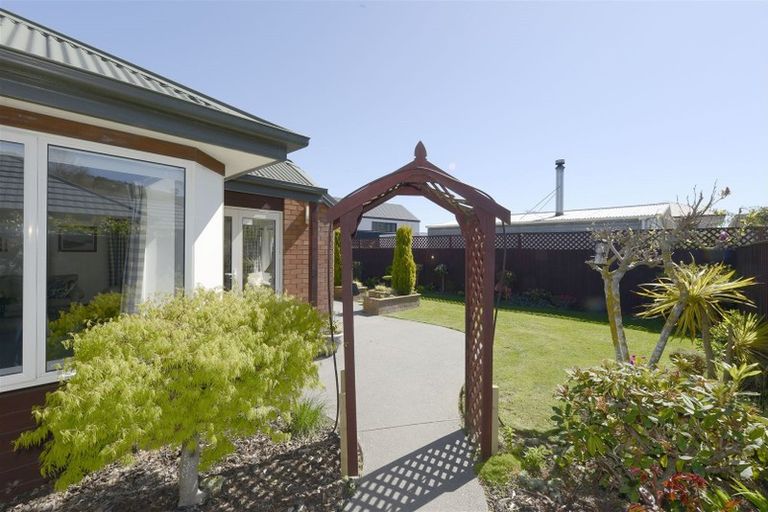 Photo of property in 4 Oakview Lane, Cashmere, Christchurch, 8022