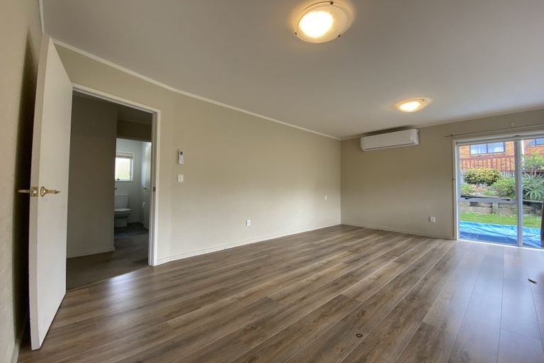 Photo of property in 4 Sailfish Drive, West Harbour, Auckland, 0618