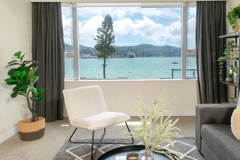 Photo of property in Kensington Apartments, 236 Oriental Parade, Oriental Bay, Wellington, 6011